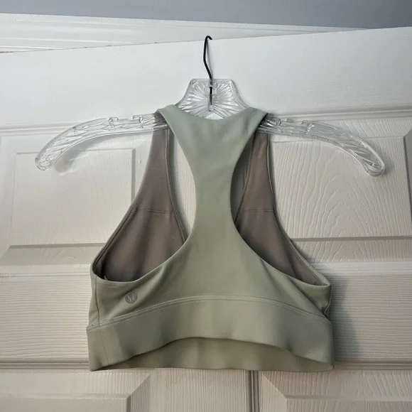 Lululemon Sweet Awakenings Bra in Size 4 - Picture 2 of 3